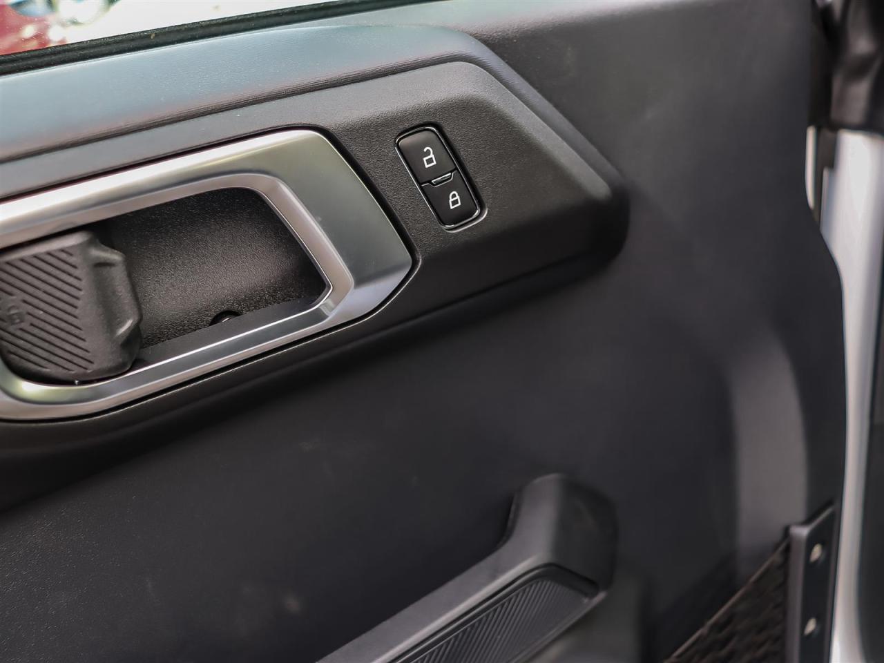 2025 Ford Bronco Badlands Photo