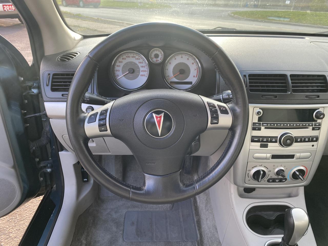 2009 Pontiac G5 Very LOW KM/Gas Saver/Automatic/Sunroof - Photo #15