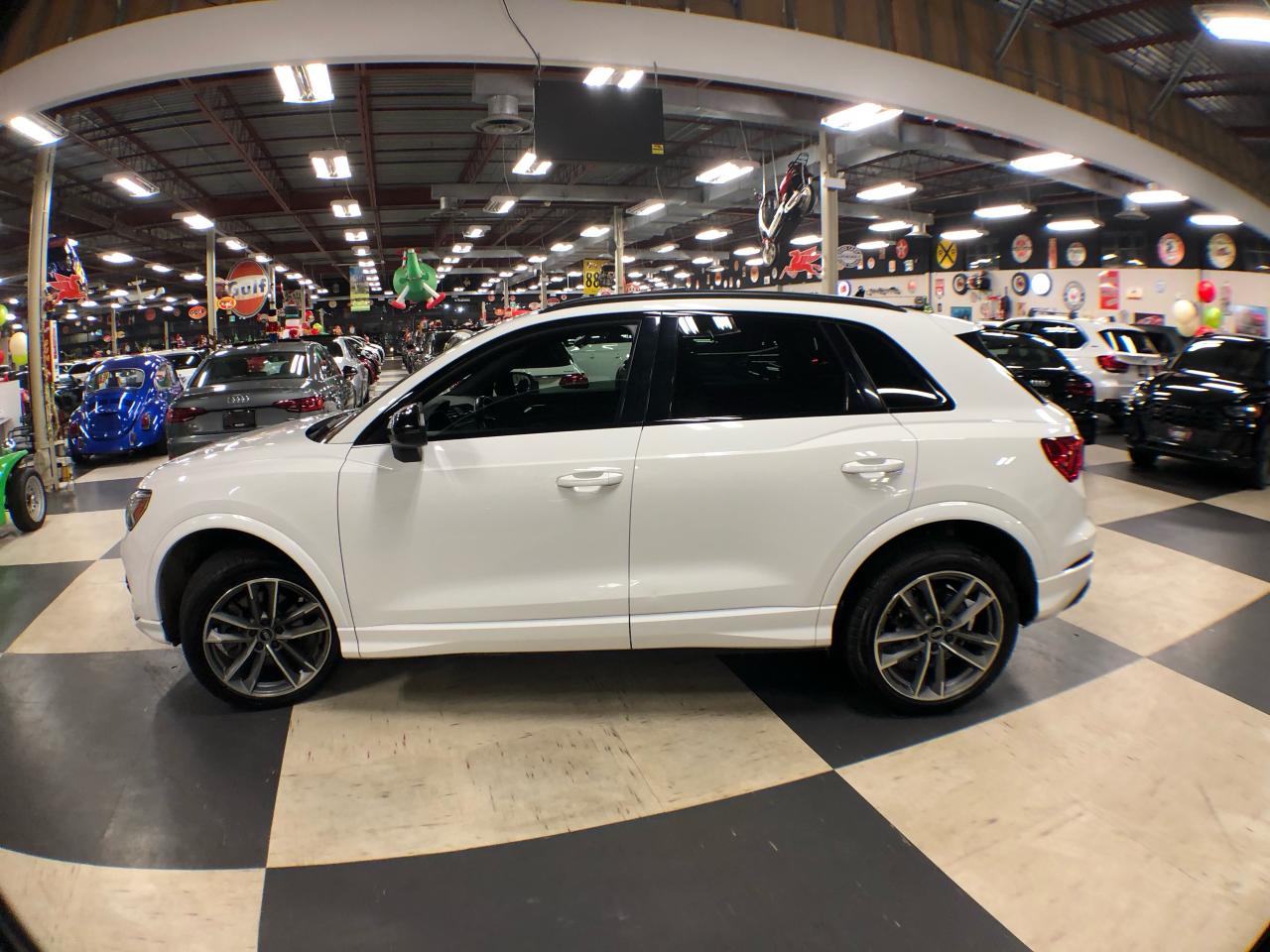 2022 Audi Q3 KOMFORT AWD LEATHER PANO/ROOF B/SPOT CAMERA Photo4