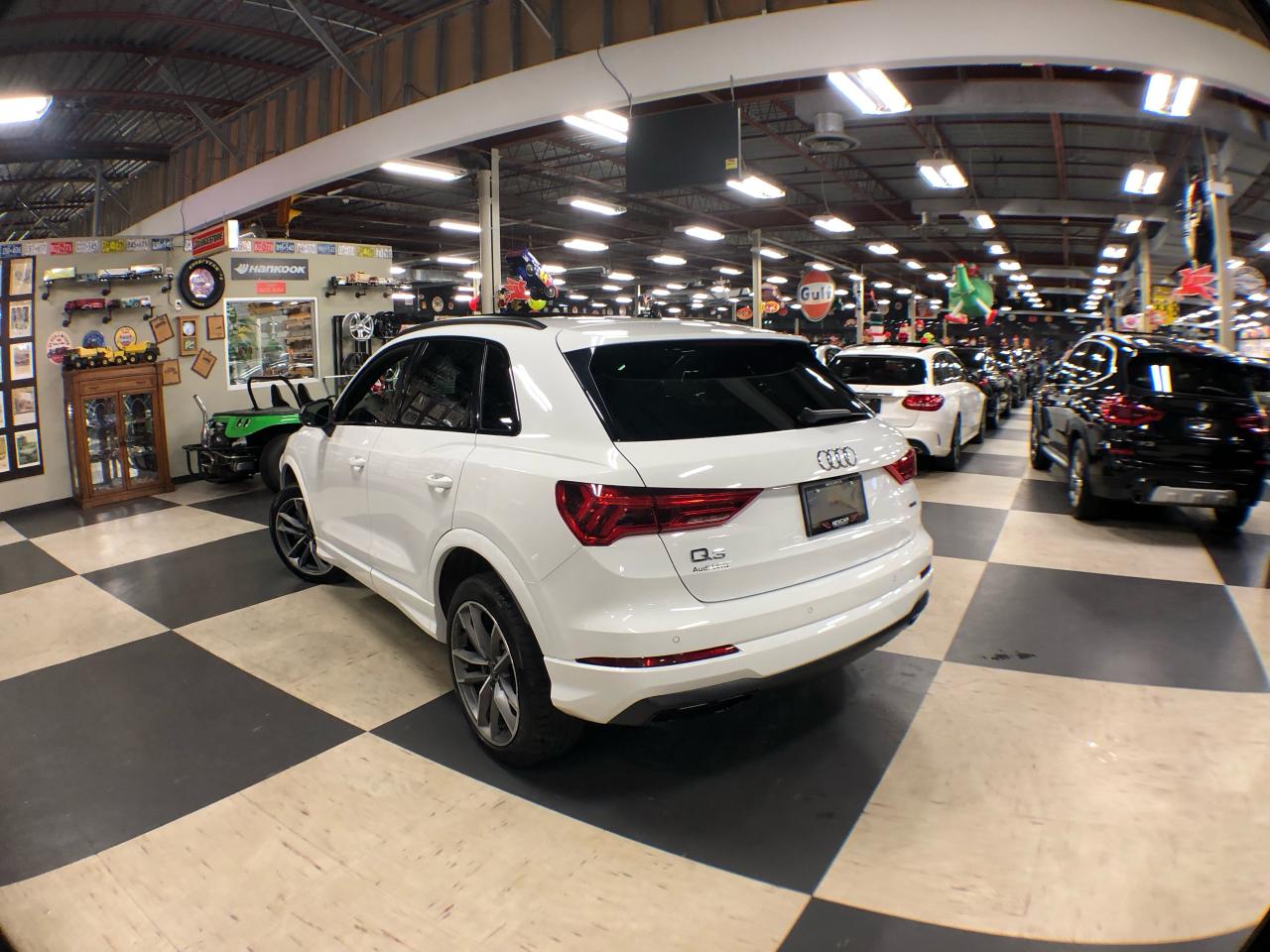 2022 Audi Q3 KOMFORT AWD LEATHER PANO/ROOF B/SPOT CAMERA Photo3