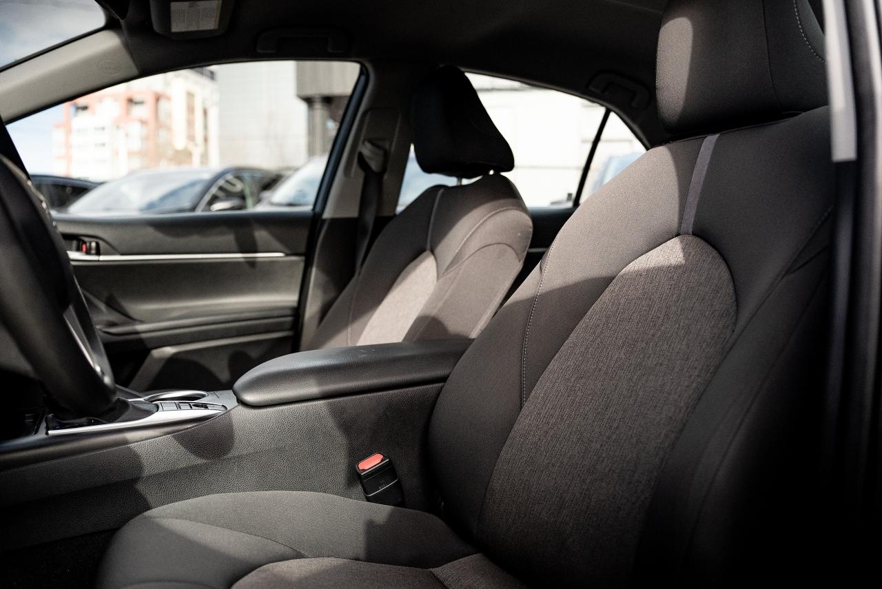 2023 Toyota Camry Hybrid LE | NO ACCIDENTS |  CLEAN CARFAX | - Photo #8