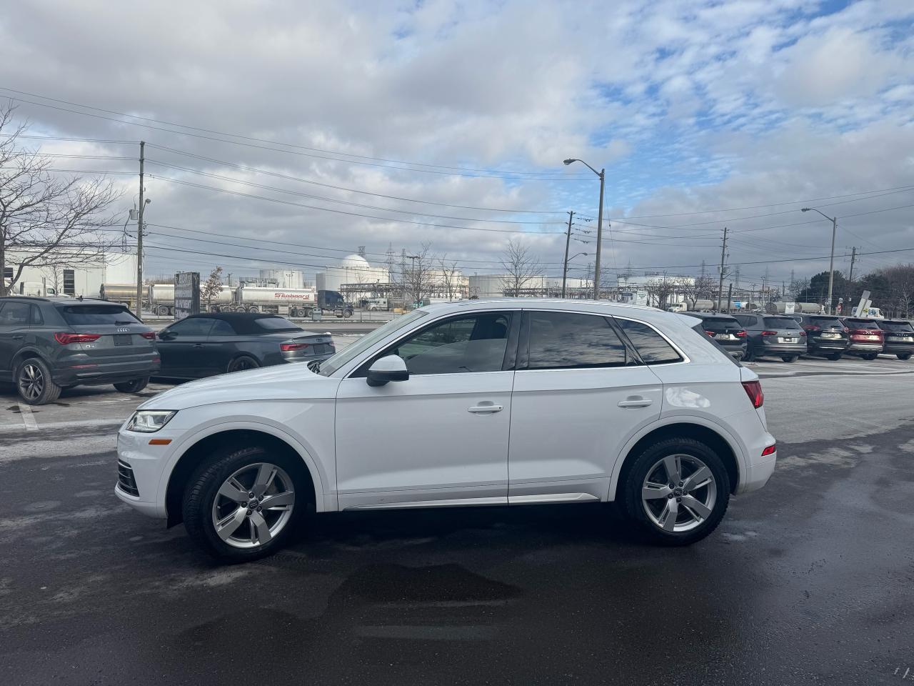 2018 Audi Q5 TECHNIK AWD LEATHER PAN/ROOF NAV B/SPOT CAMERA Photo3