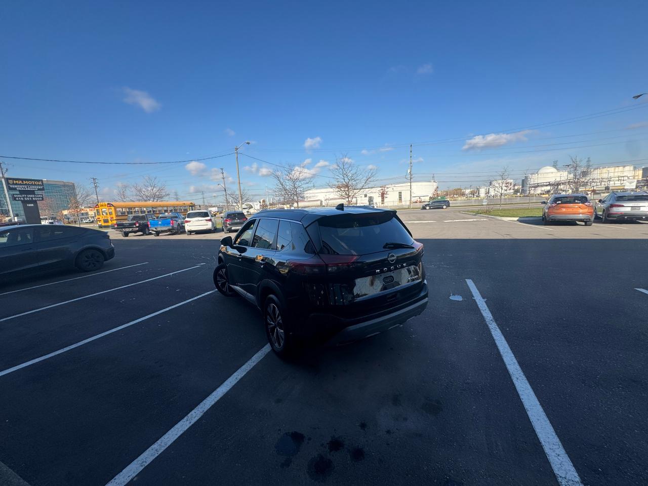 2022 Nissan Rogue SV AWD P/SUROOF B/SPOT L/ASSIST P/TRUNK CAMERA Photo4