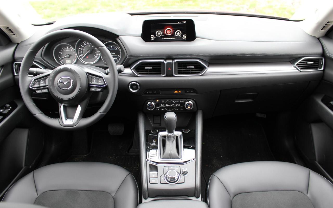 2017 Mazda CX-5 GS/ AWD/ ONE OWNER/ NO ACCIDENT / SUNROOF /AC / - Photo #2