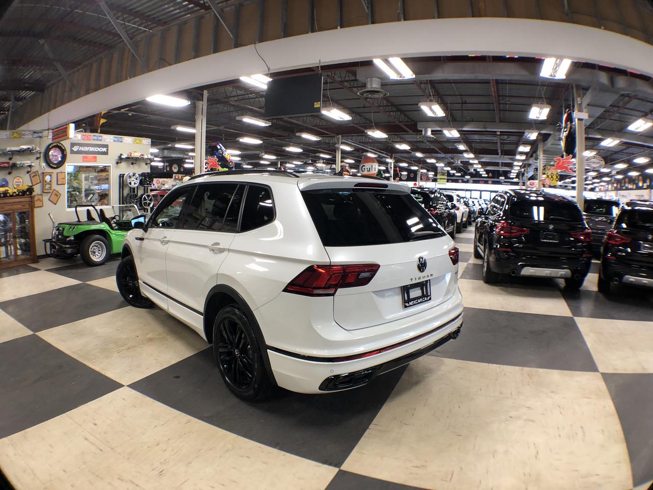 2022 Volkswagen Tiguan COMFORTLINE R-LINE B/EDITION AWD LEATHER PAN/ROOF Photo4