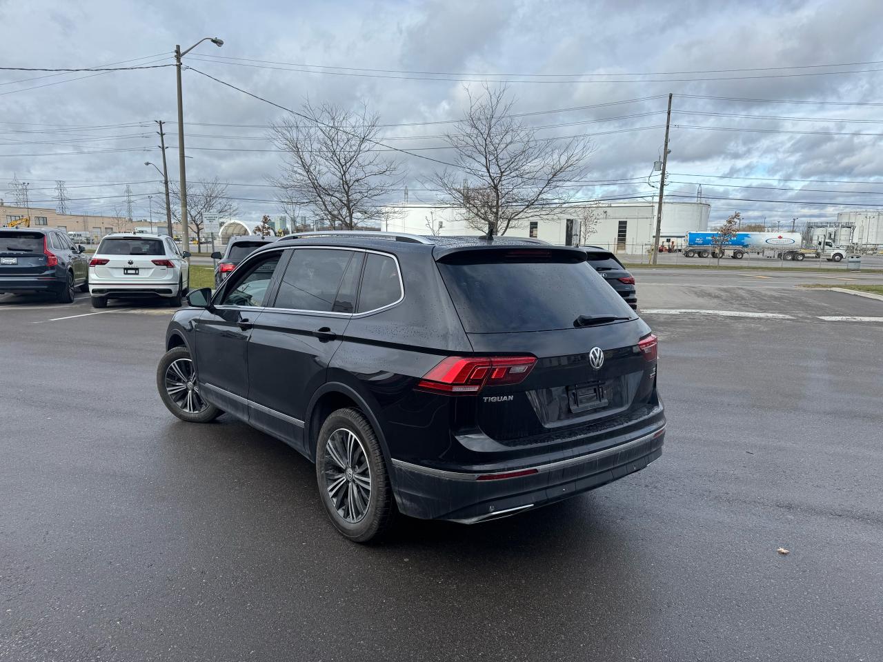 2018 Volkswagen Tiguan HIGHLINE AWD LEATHER PANO/ROOF NAVI B/SPOT CAMERA Photo4