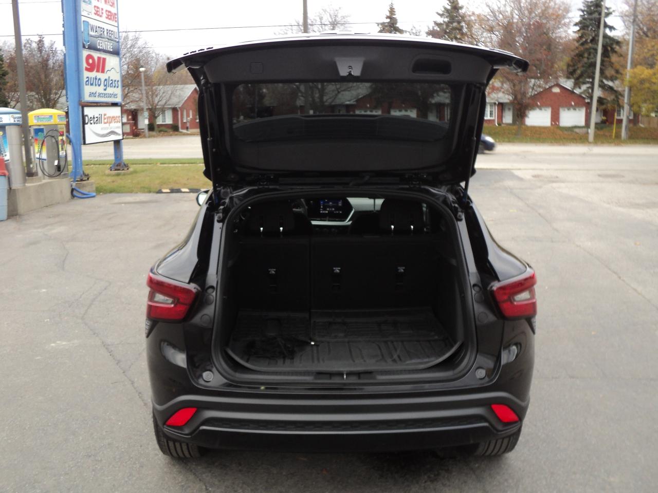 2024 Chevrolet Trax RS FWD 4dr 1.2L3cylGas RemoteStartHeatedSeats - Photo #8