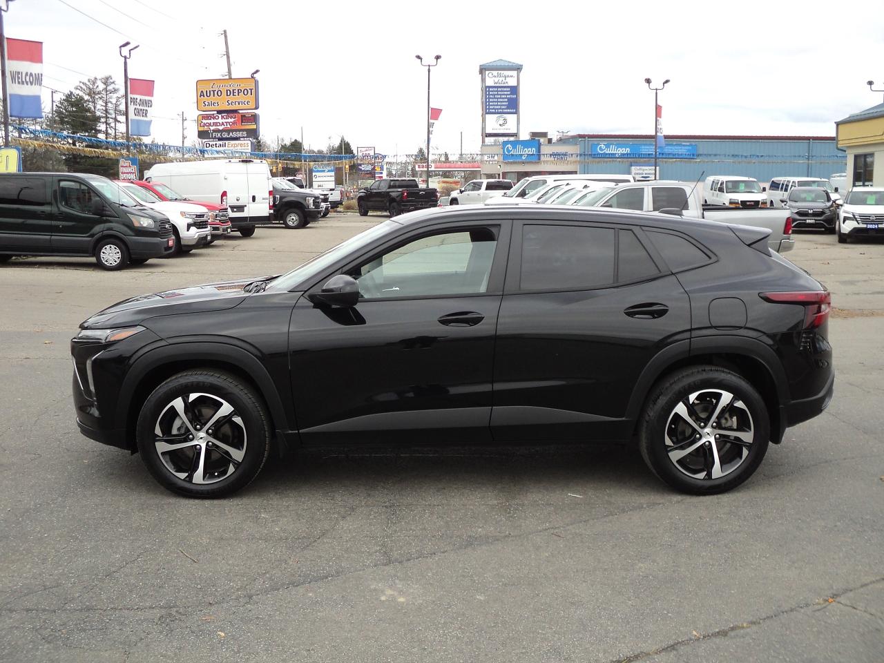 2024 Chevrolet Trax RS FWD 4dr 1.2L3cylGas RemoteStartHeatedSeats - Photo #7