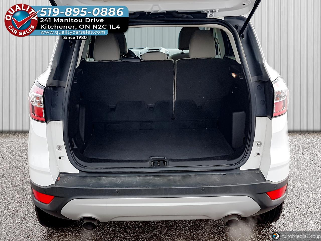 2017 Ford Escape SE 4WD *HEATED SEATS-BLUETOOTH* Photo