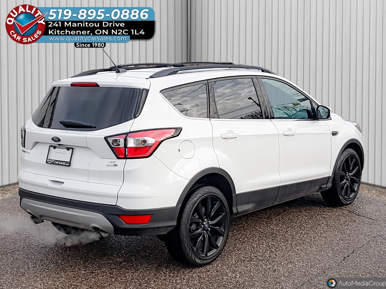 2017 Ford Escape SE 4WD *HEATED SEATS-BLUETOOTH* Photo