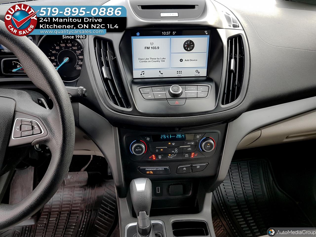 2017 Ford Escape SE 4WD *HEATED SEATS-BLUETOOTH* Photo