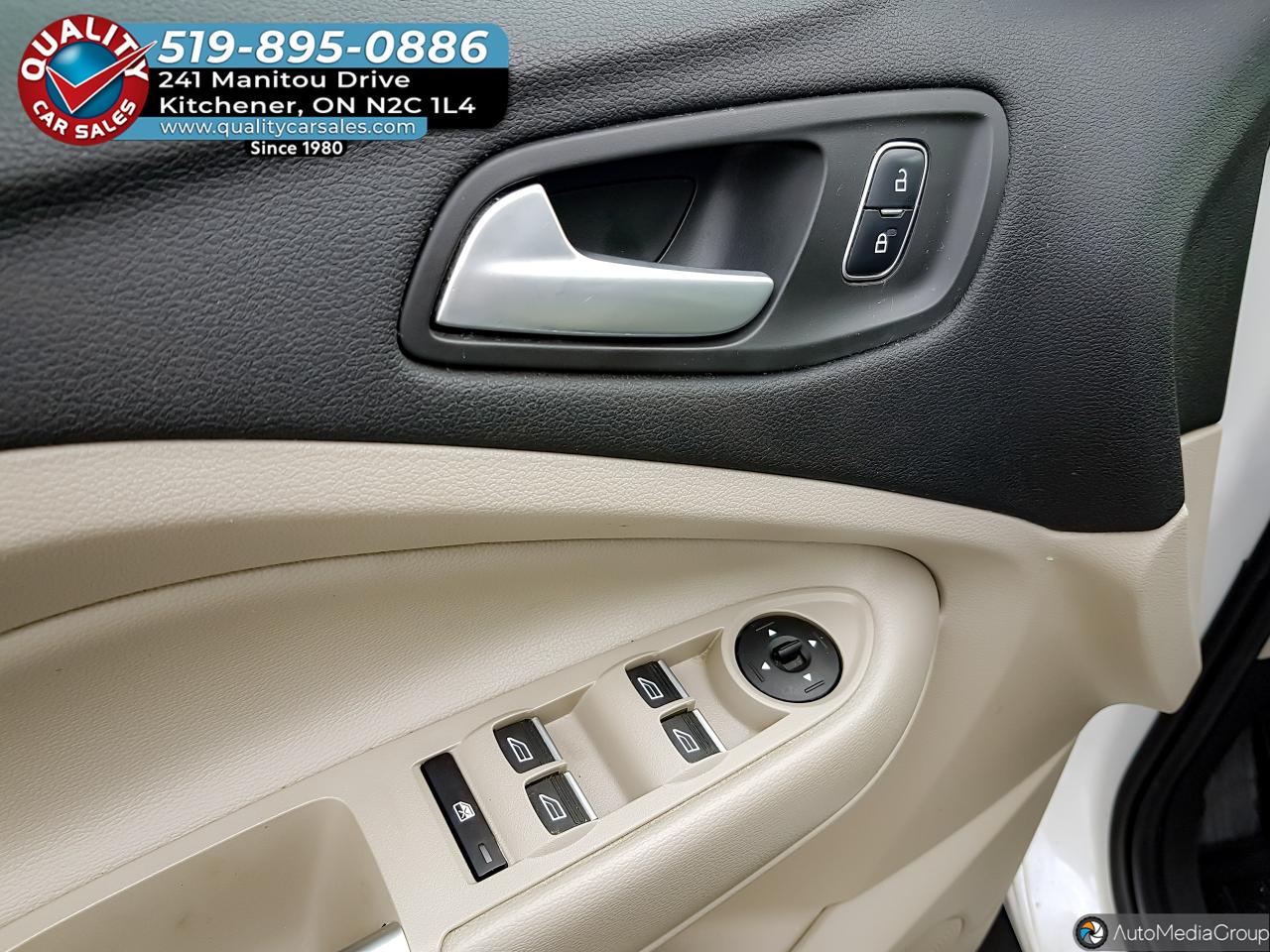 2017 Ford Escape SE 4WD *HEATED SEATS-BLUETOOTH* Photo