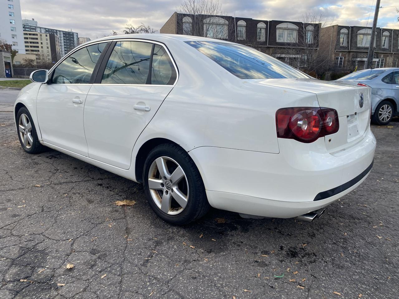 2008 Volkswagen Jetta AS IS Special/Automatic/Leather/Sunroof - Photo #8