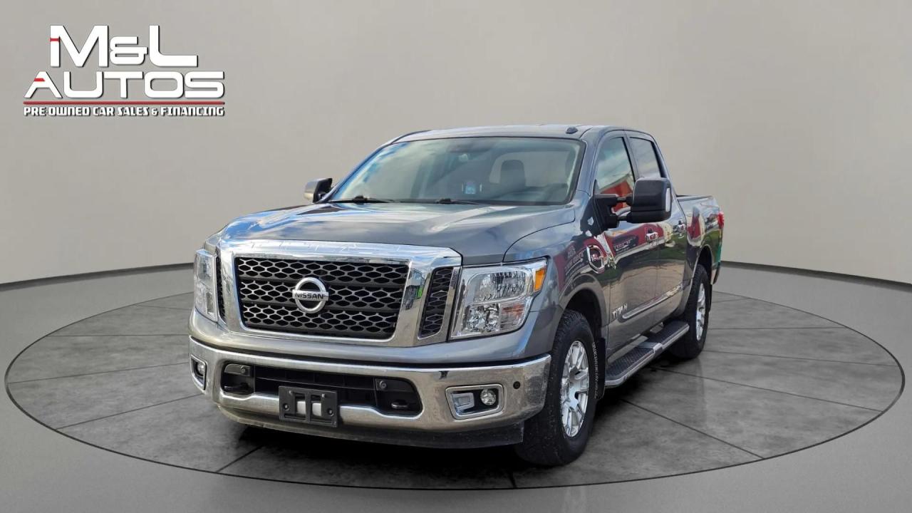 Used 2017 Nissan Titan 4WD Crew Cab SV for sale in Mississauga, ON