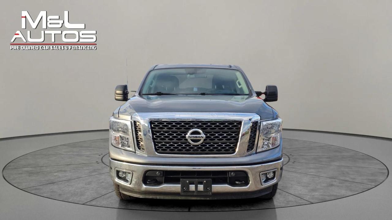 2017 Nissan Titan 4WD Crew Cab SV - Photo #2