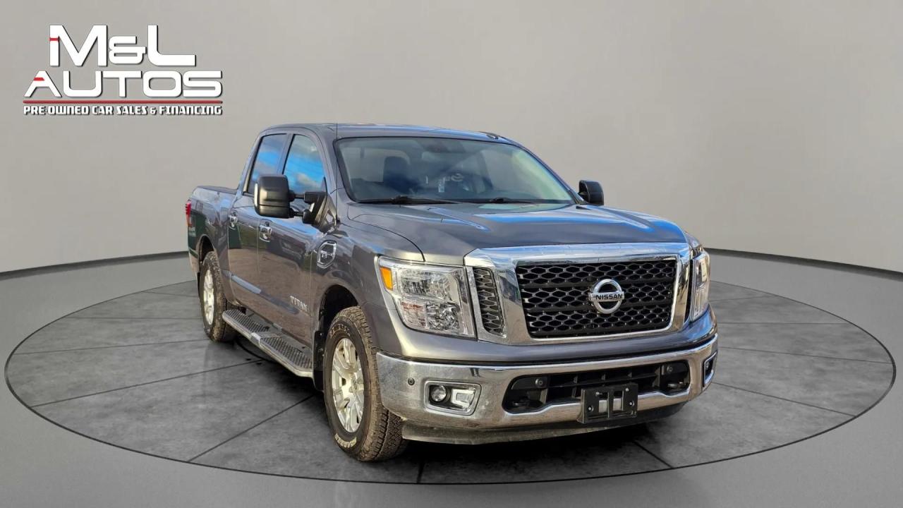2017 Nissan Titan 4WD Crew Cab SV - Photo #3
