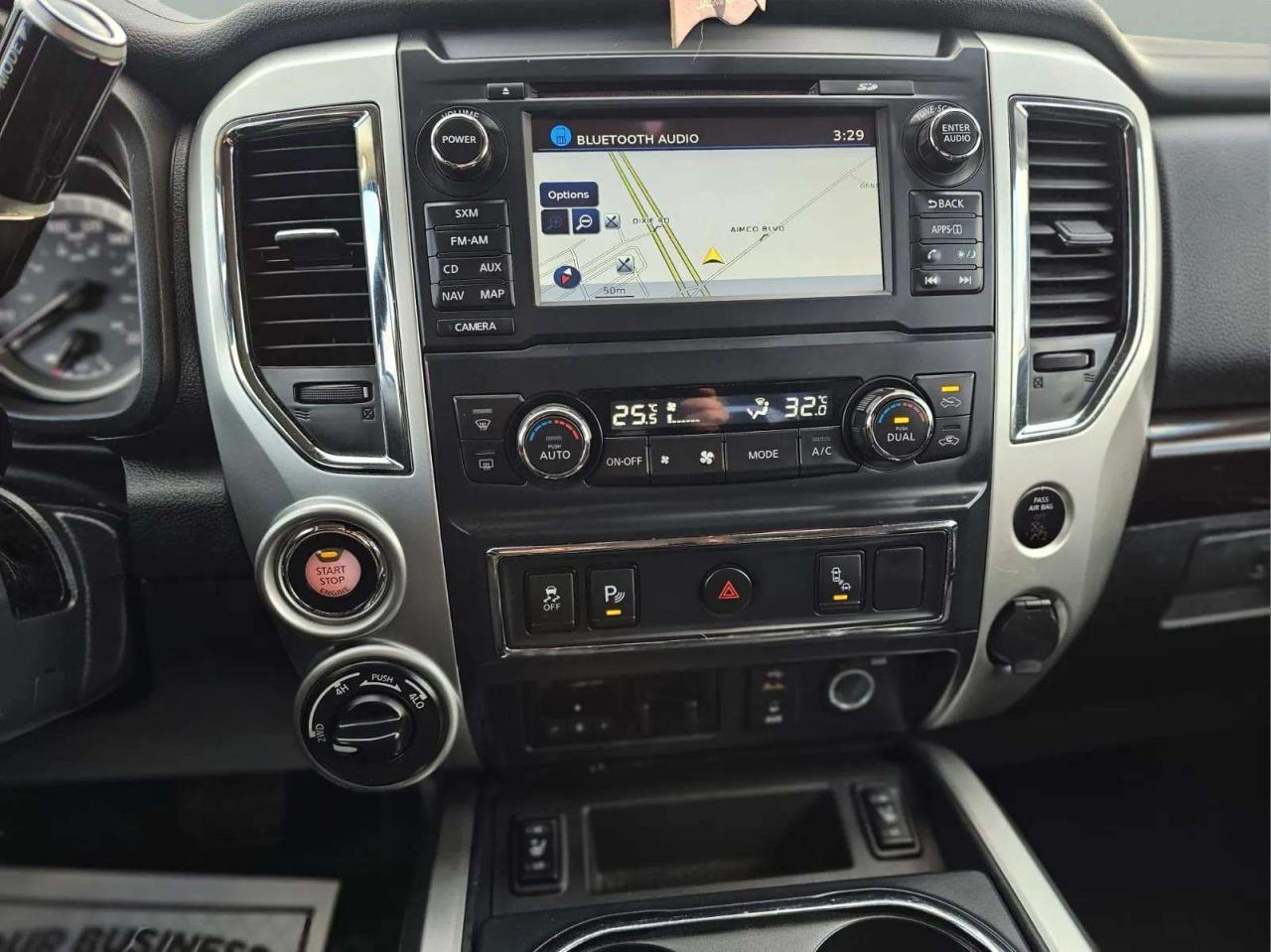 2017 Nissan Titan 4WD Crew Cab SV - Photo #15