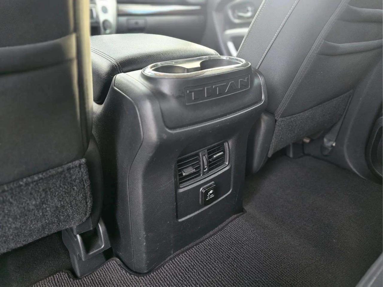 2017 Nissan Titan 4WD Crew Cab SV - Photo #21
