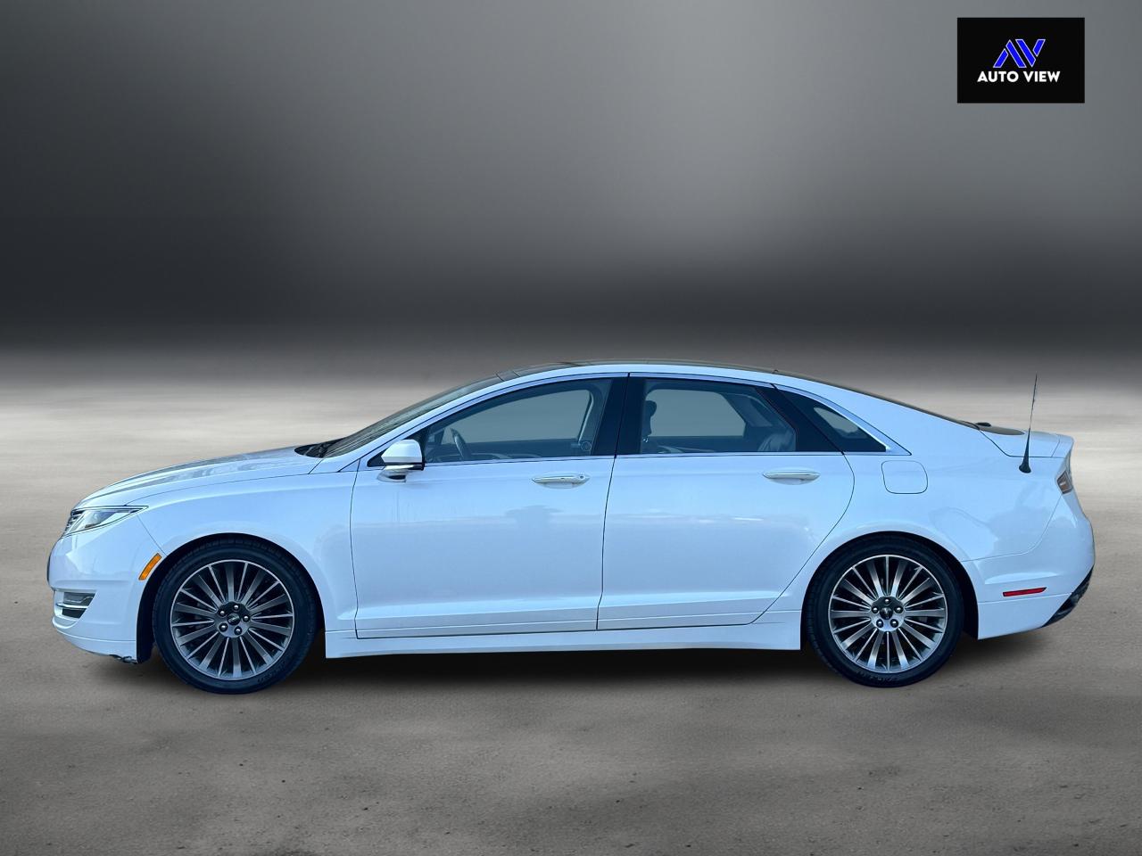 2014 Lincoln MKZ Hybrid **DEALER SERVICED** - Photo #9