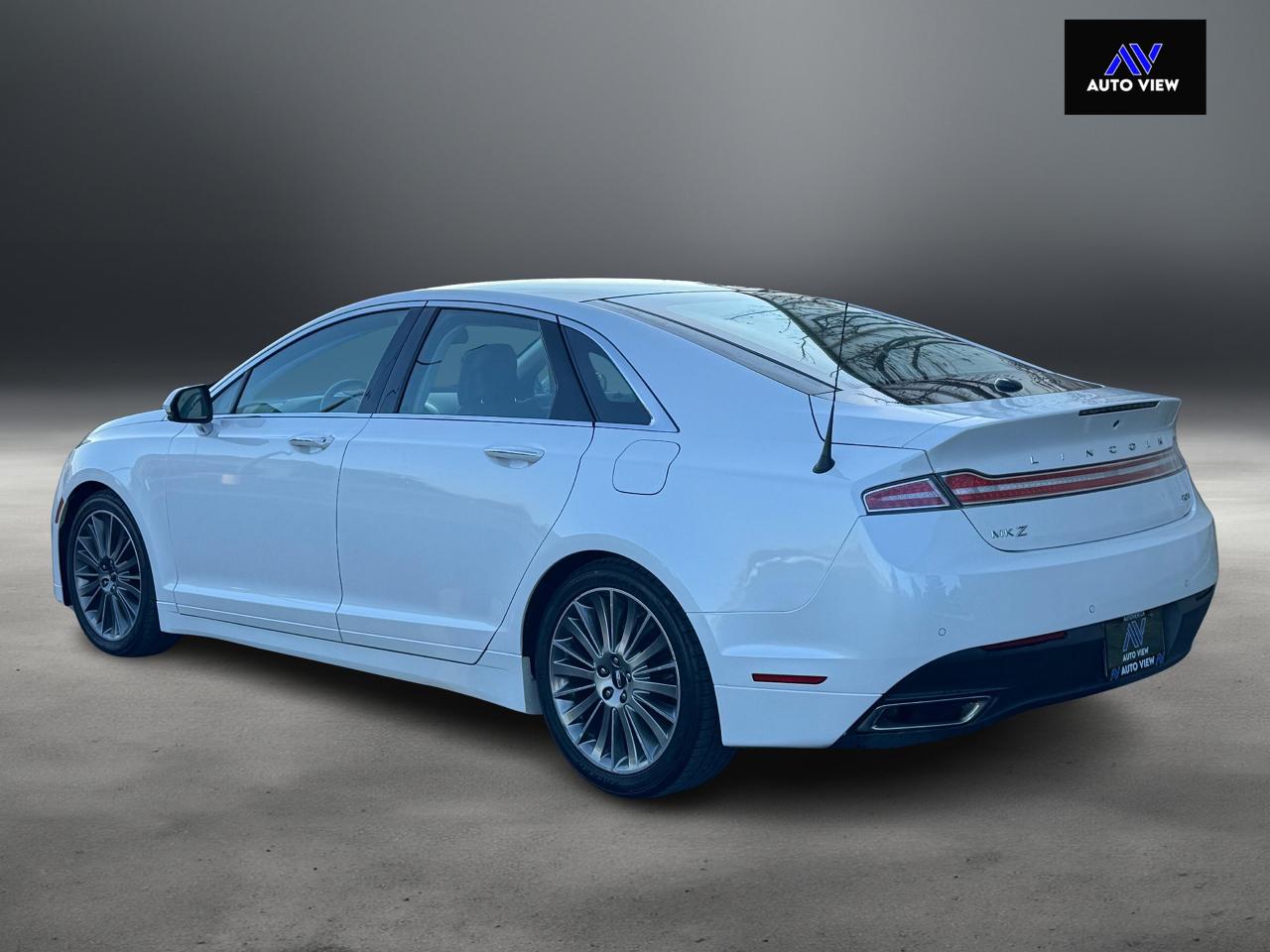 2014 Lincoln MKZ Hybrid **DEALER SERVICED** - Photo #8