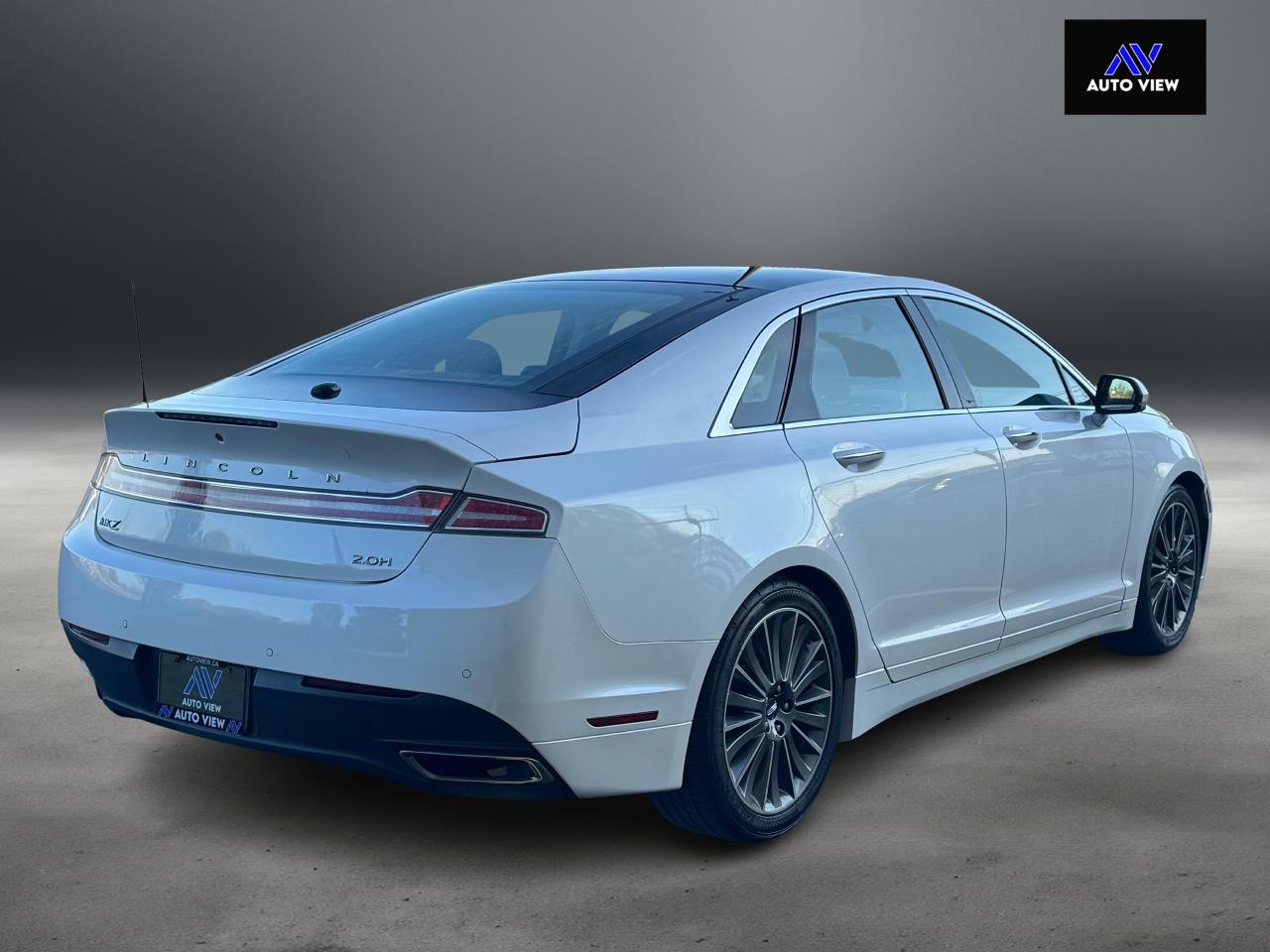 2014 Lincoln MKZ Hybrid **DEALER SERVICED** - Photo #6