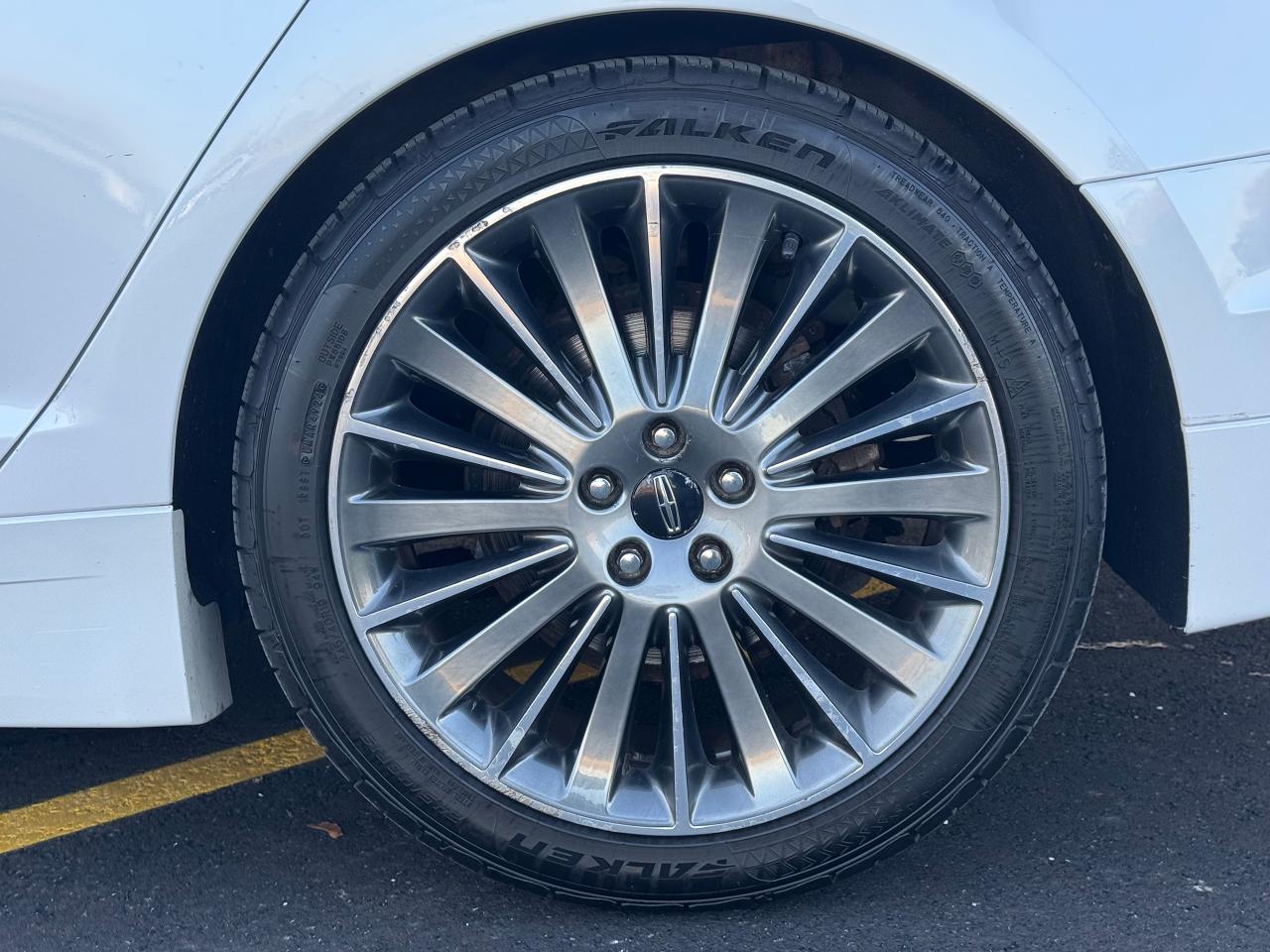 2014 Lincoln MKZ Hybrid **DEALER SERVICED** - Photo #19