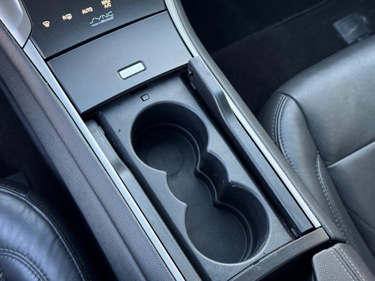 2014 Lincoln MKZ Hybrid **DEALER SERVICED** - Photo #27