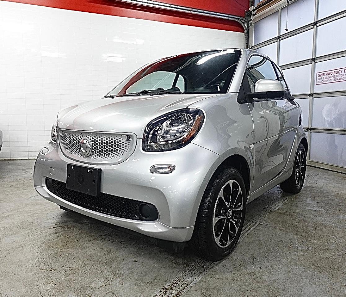 2016 Smart fortwo PASSION,ONE OWNER,LOW KM,DEALER MAINTAIN,0 CLAIM Photo2