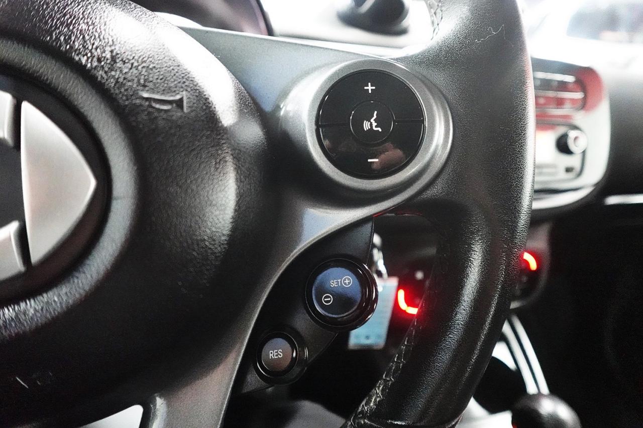 2016 Smart fortwo PASSION,ONE OWNER,LOW KM,DEALER MAINTAIN,0 CLAIM - Photo #23