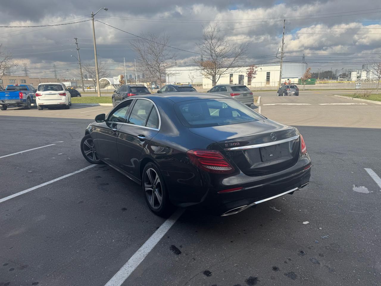 2018 Mercedes-Benz E-Class E 300 4MATIC LEATHER PAN/ROOF NAVI B/SPOT CAMERA Photo4