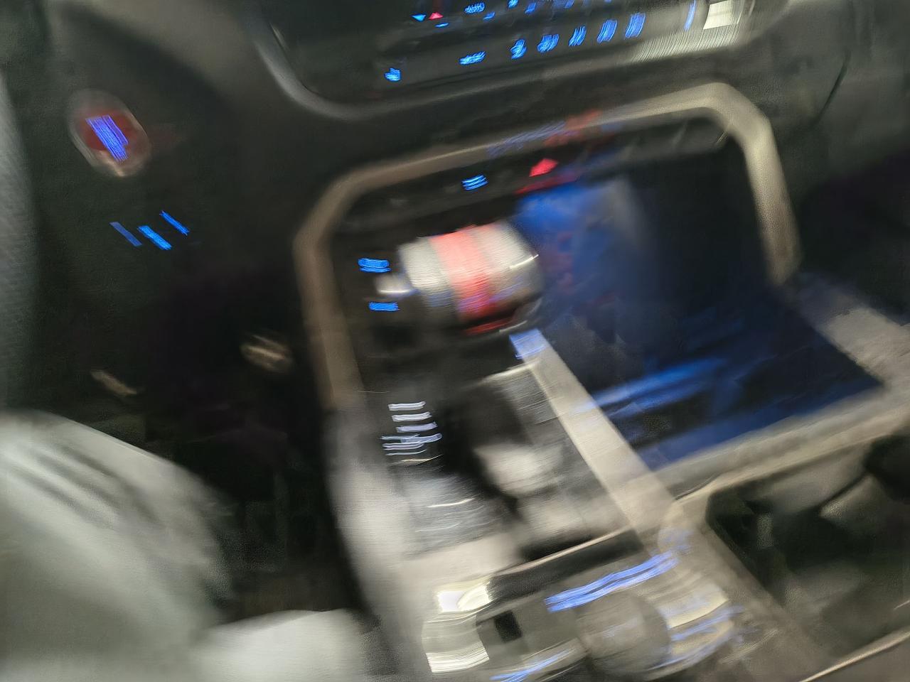 2022 Toyota Tundra 4x4 Crewmax TRD Sport Photo0