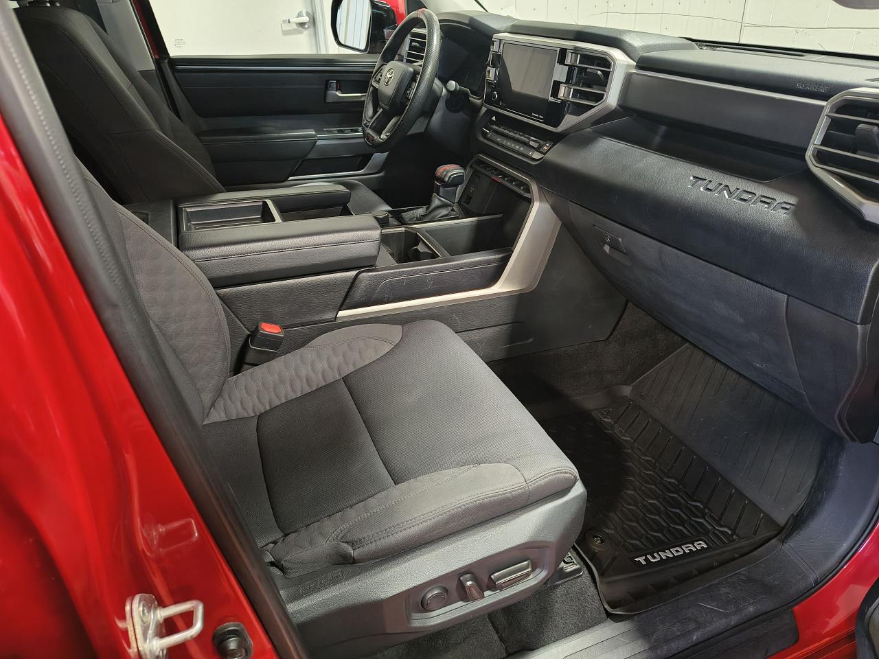 2022 Toyota Tundra 4x4 Crewmax TRD Sport Photo0