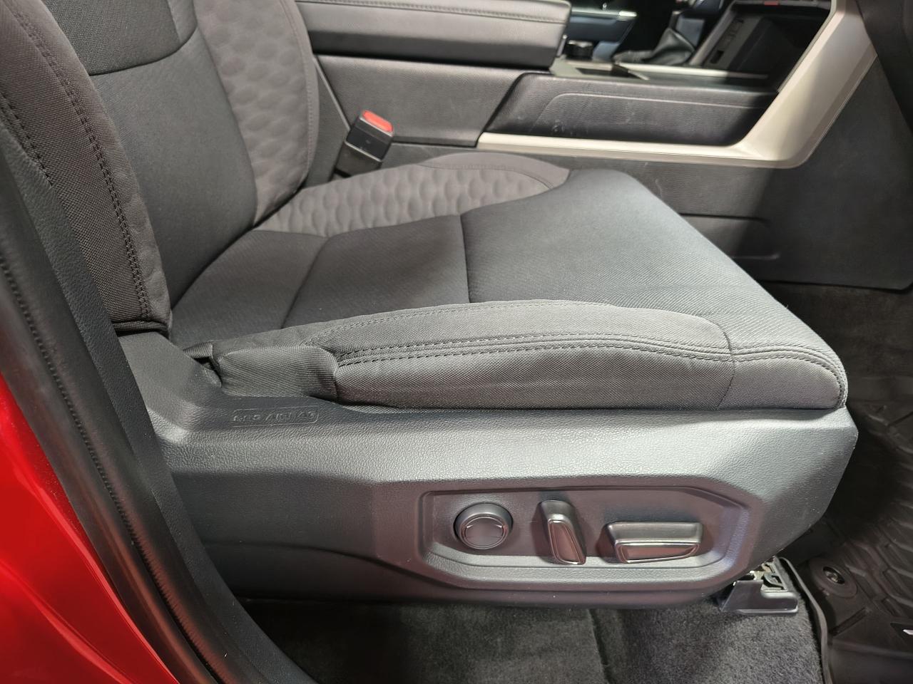 2022 Toyota Tundra 4x4 Crewmax TRD Sport Photo0