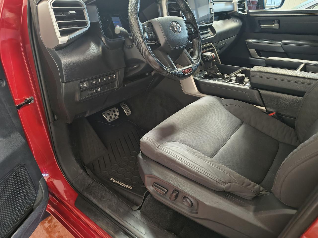 2022 Toyota Tundra 4x4 Crewmax TRD Sport Photo0