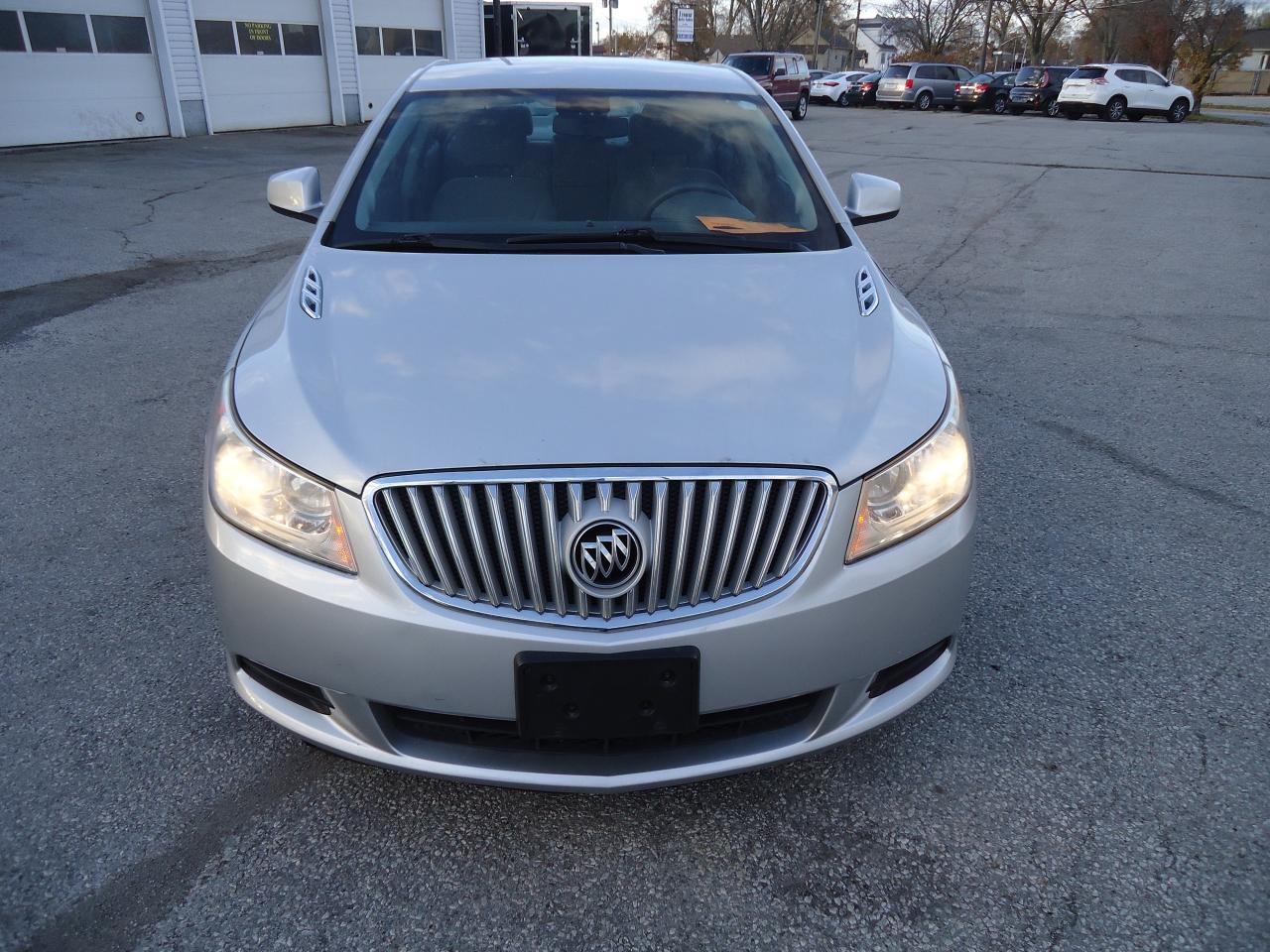 2011 Buick LaCrosse 4dr Sdn CX FWD 2.4L - Photo #2