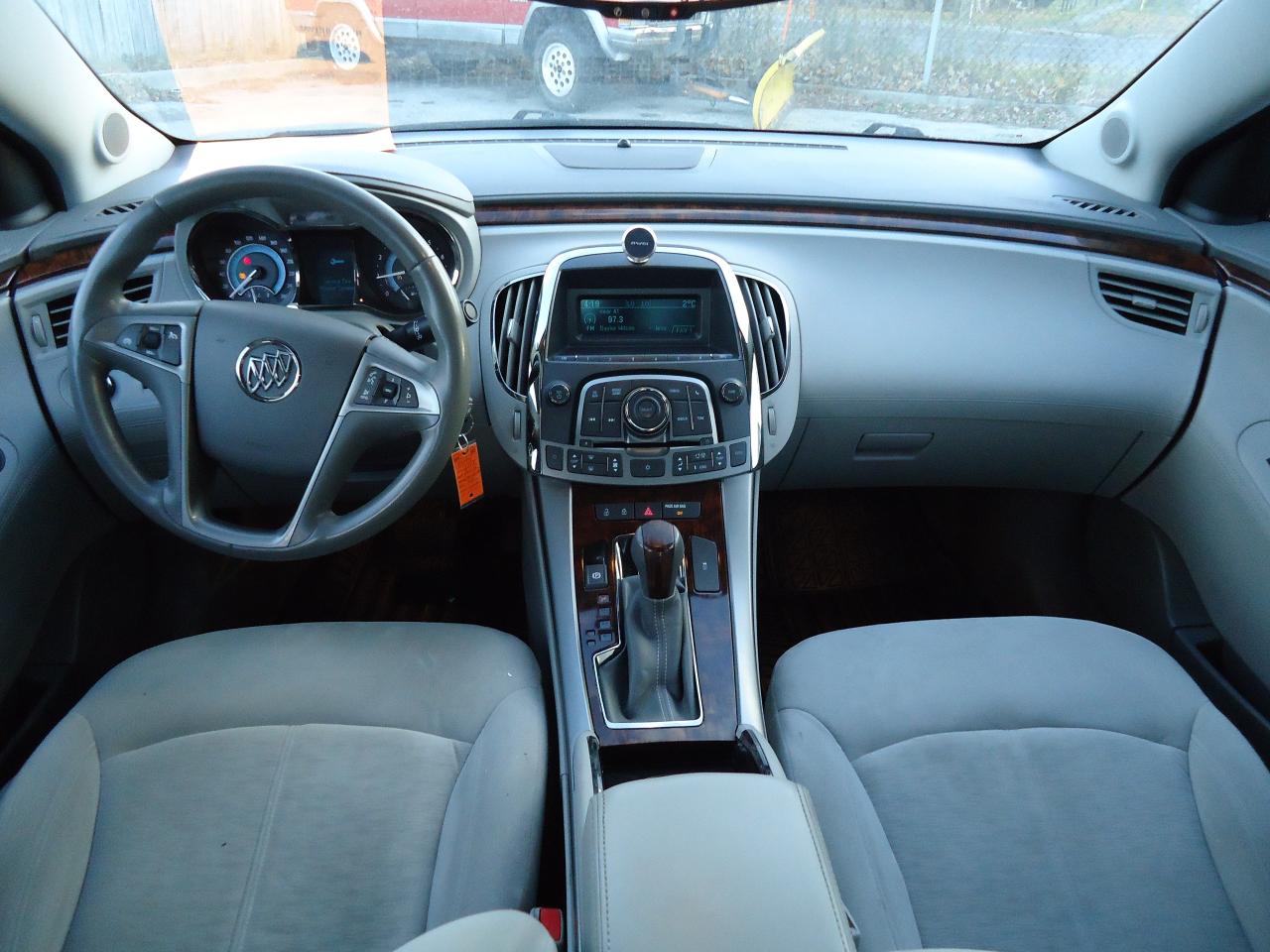 2011 Buick LaCrosse 4dr Sdn CX FWD 2.4L - Photo #6