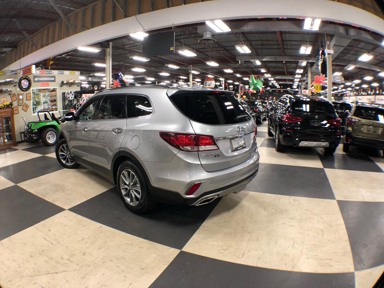 2019 Hyundai Santa Fe XL PREFERRED V6 AWD 7 PASS B/SPOT CARPLAY L/ASSIST CA Photo4