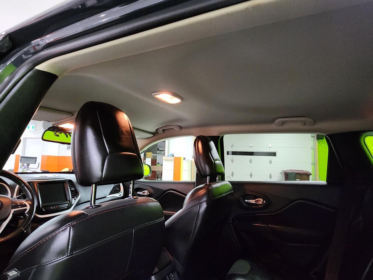 2016 Jeep Cherokee Trailhawk 4X4 HEATED SEATS COLD WEATHER GROUP - Photo #26