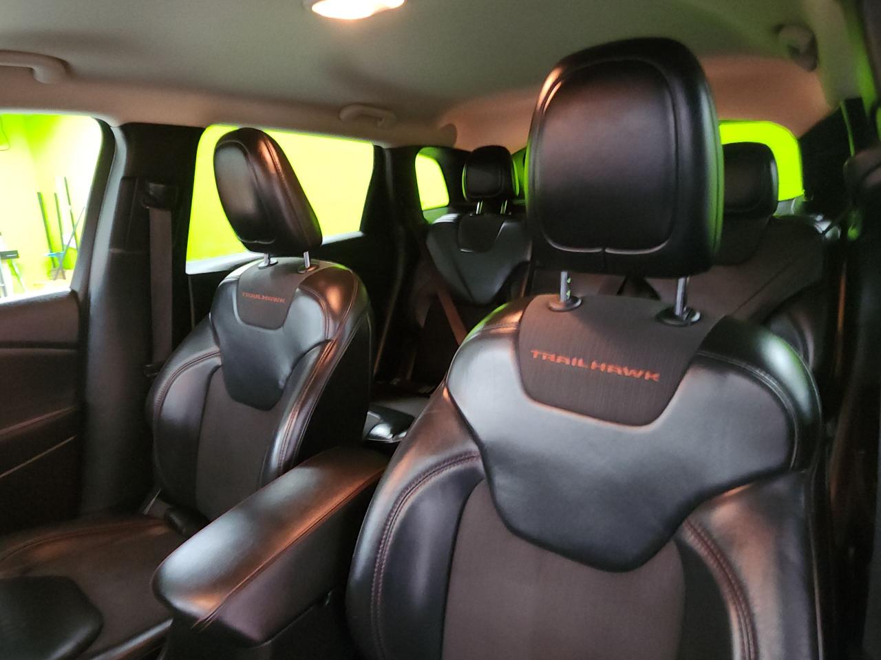 2016 Jeep Cherokee Trailhawk 4X4 HEATED SEATS COLD WEATHER GROUP - Photo #28