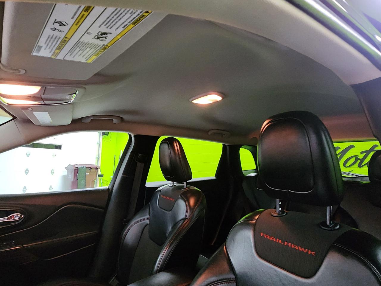 2016 Jeep Cherokee Trailhawk 4X4 HEATED SEATS COLD WEATHER GROUP - Photo #27