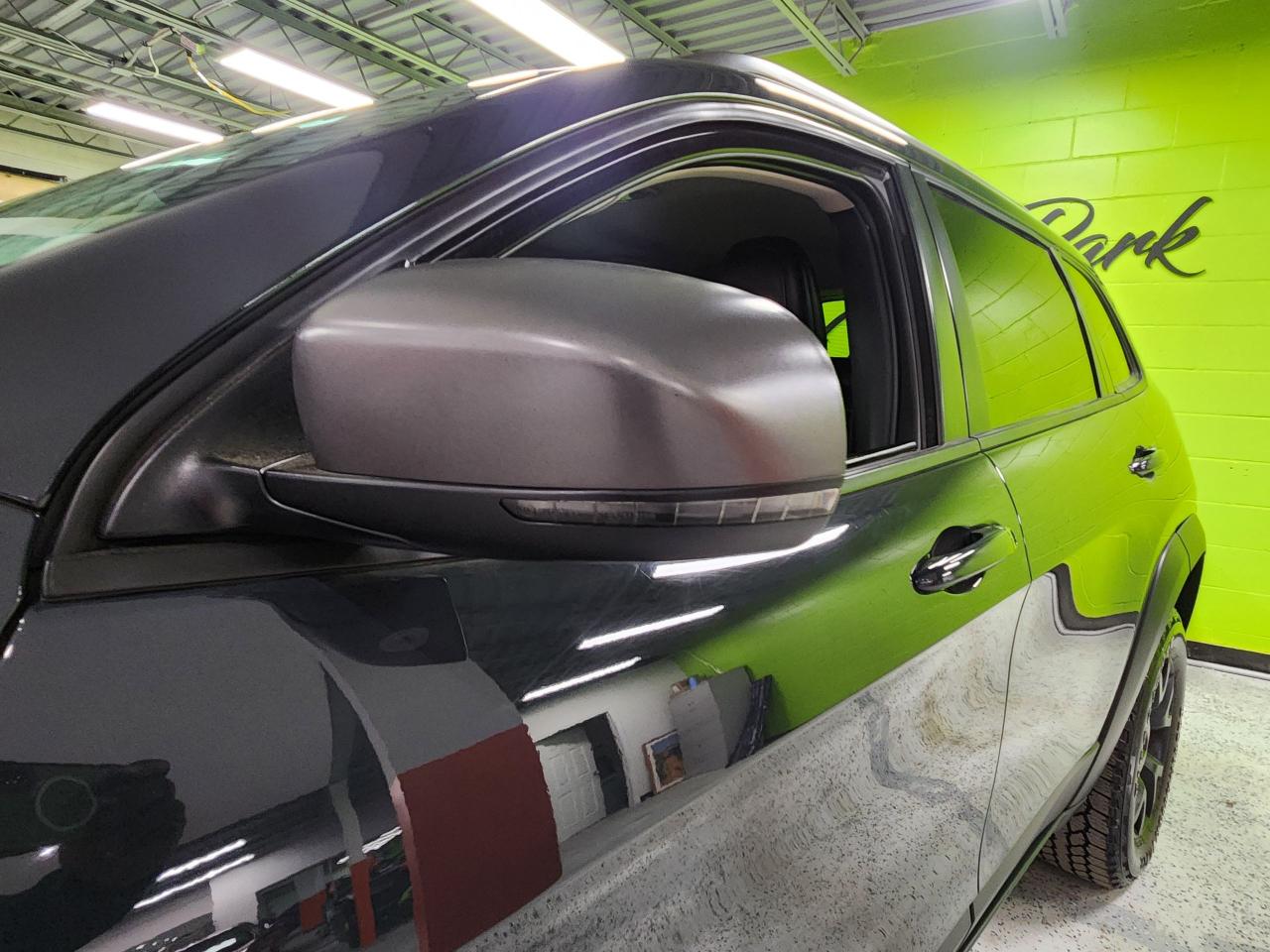 2016 Jeep Cherokee Trailhawk 4X4 HEATED SEATS COLD WEATHER GROUP - Photo #35