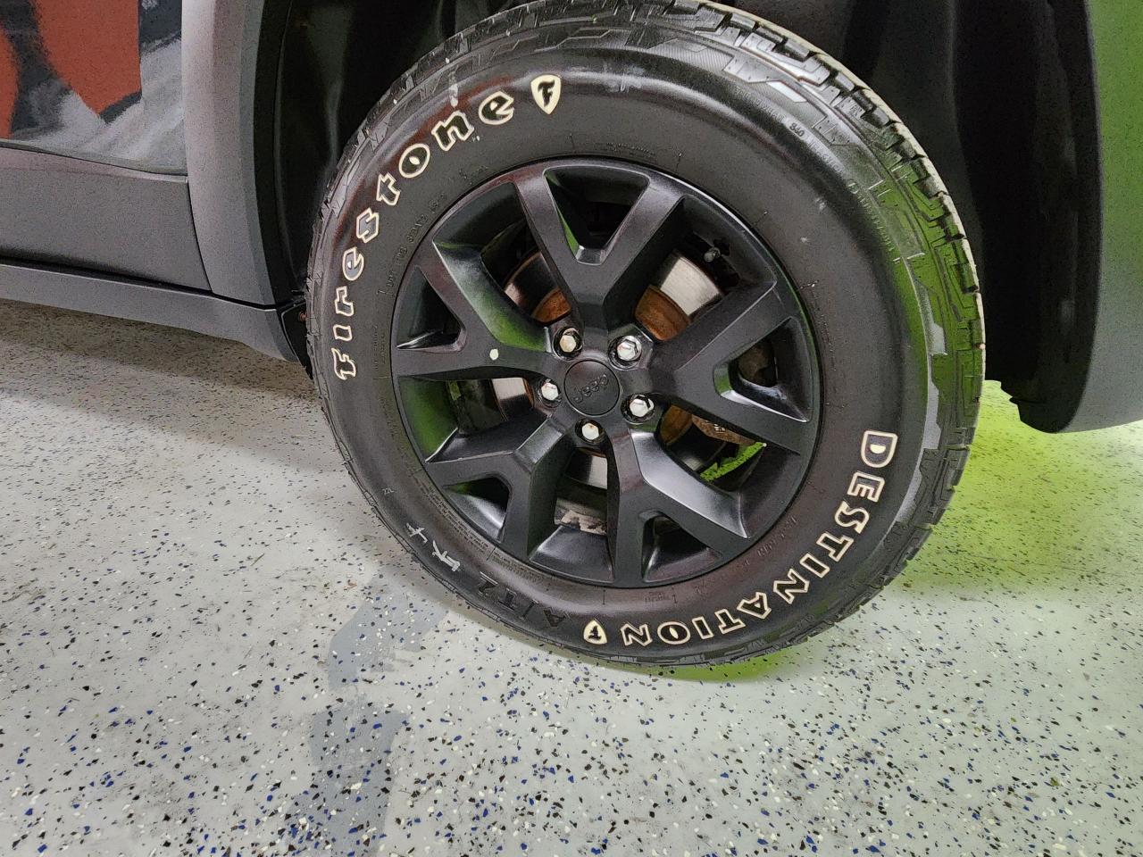 2016 Jeep Cherokee Trailhawk 4X4 HEATED SEATS COLD WEATHER GROUP - Photo #15