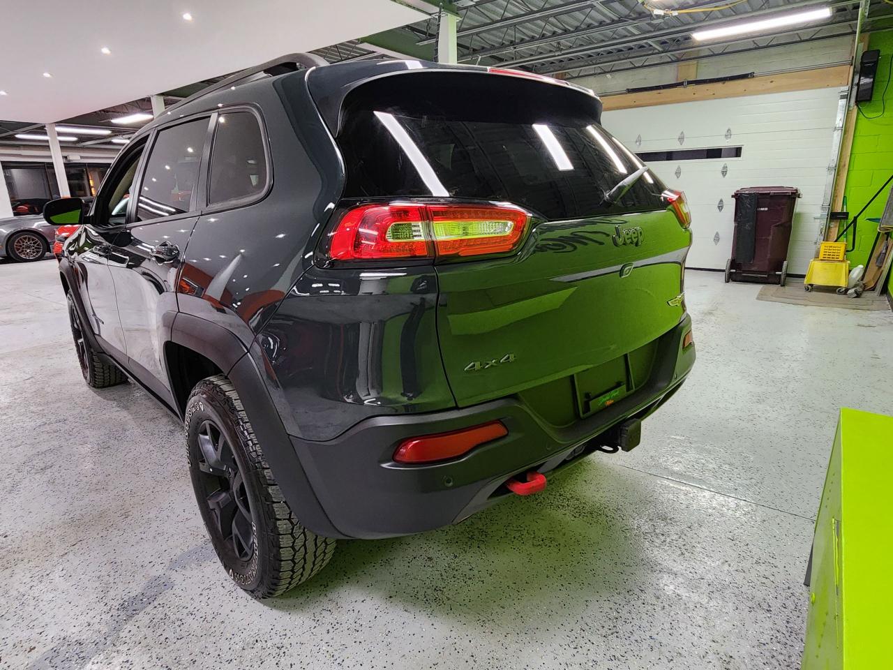 2016 Jeep Cherokee Trailhawk 4X4 HEATED SEATS COLD WEATHER GROUP - Photo #12