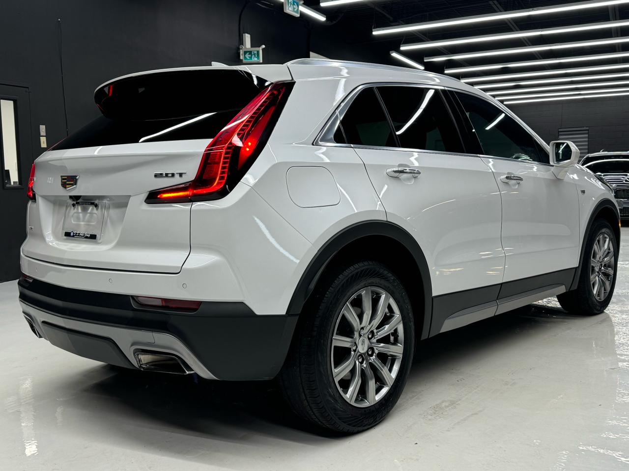 2019 Cadillac XT4 AWD|PREMIUM LUXURY|CARPLAY|BACKUP|BSM| Photo3