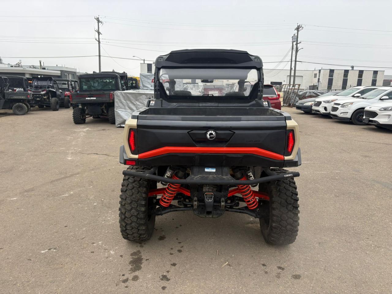 2023 Can-Am Commander XT-P 1000 - Photo #6