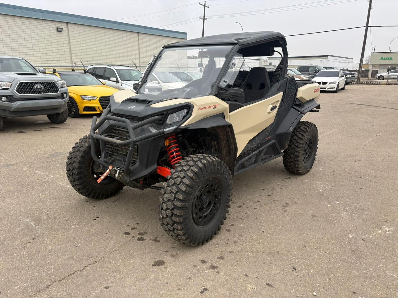 2023 Can-Am Commander XT-P 1000 - Photo #1