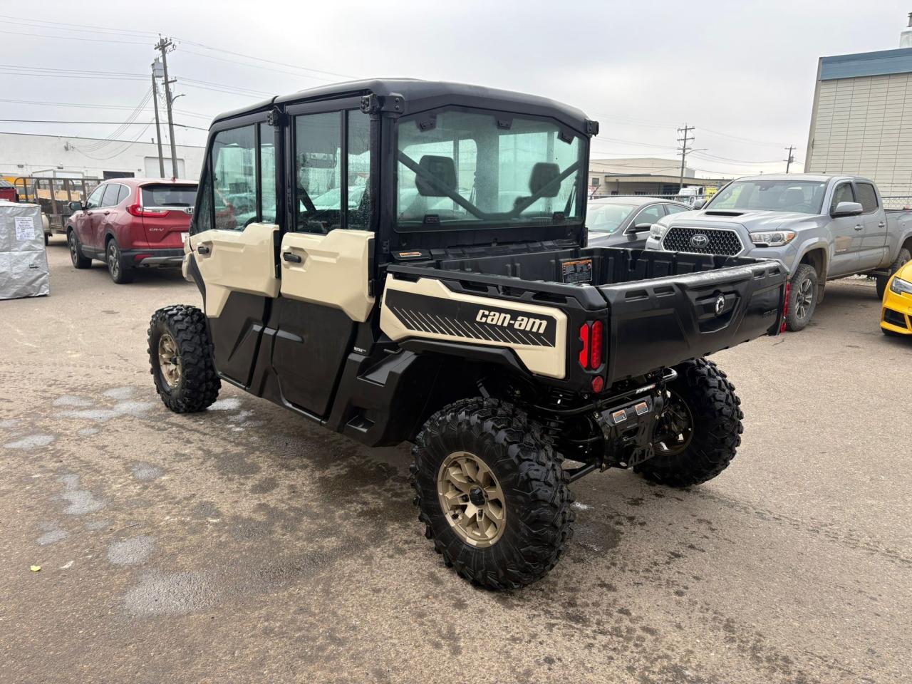 2024 Can-Am Defender HD10 MAX LIMITED - Photo #8