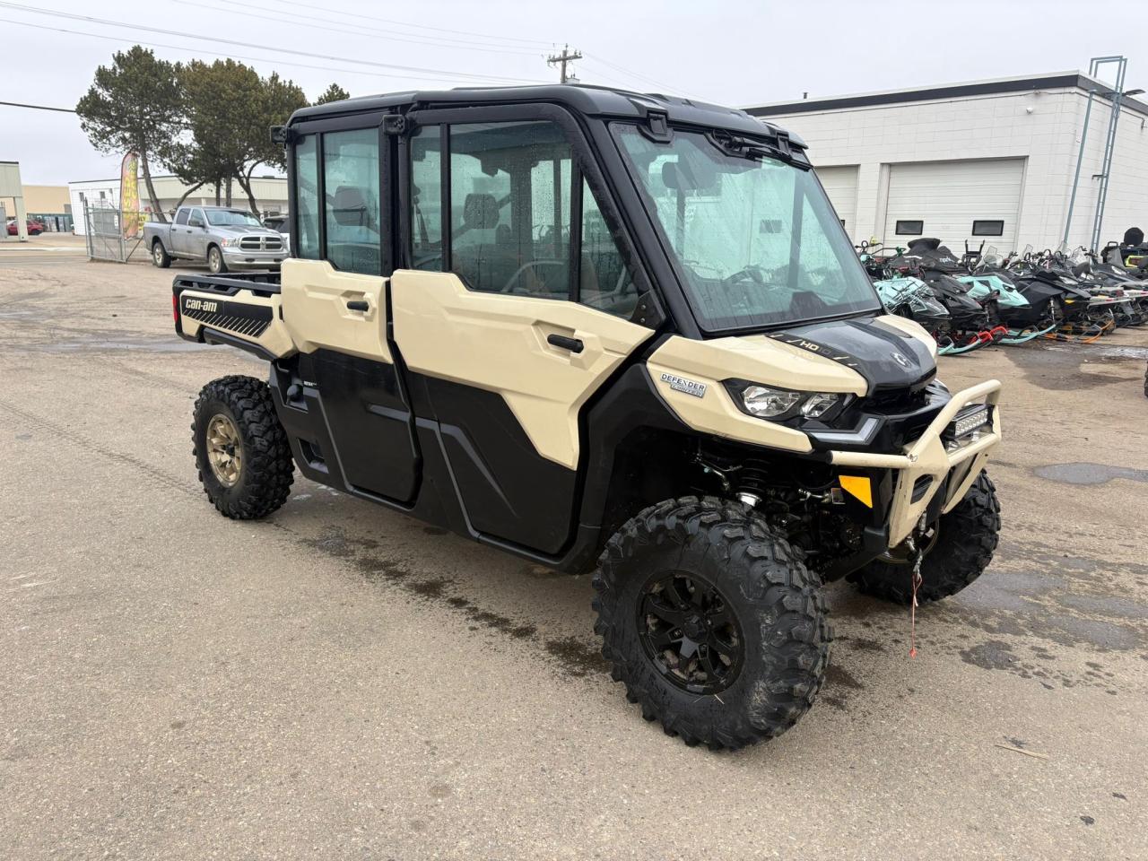 2024 Can-Am Defender HD10 MAX LIMITED - Photo #3