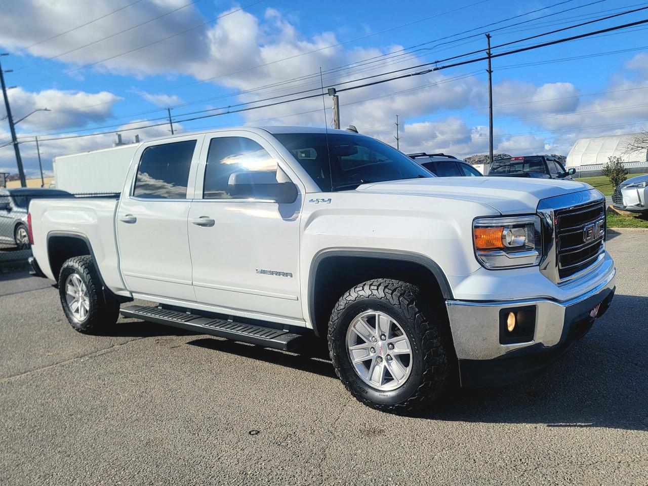 2014 GMC Sierra 1500 SLE Photo2