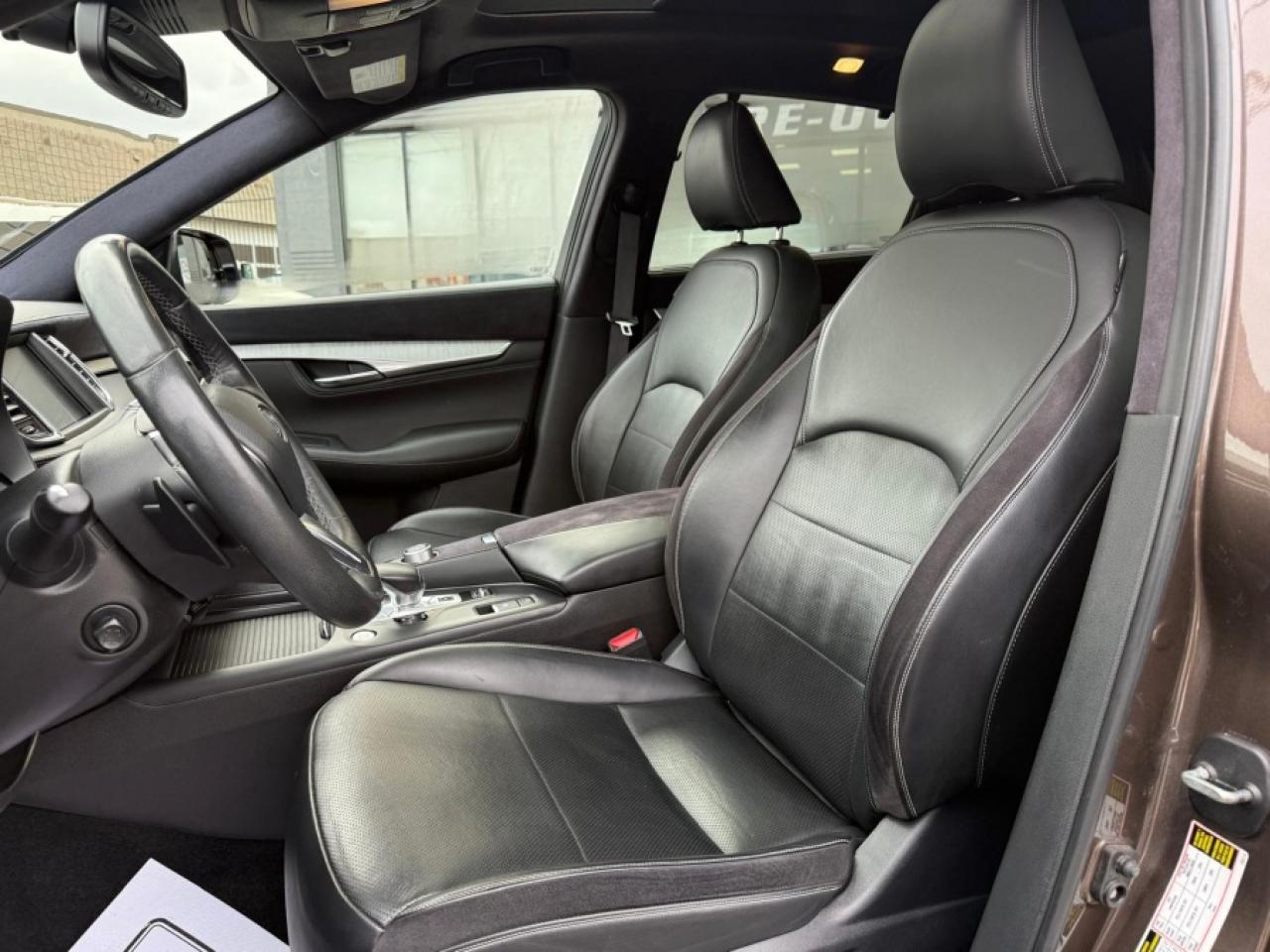 2019 Infiniti QX50 ESSENTIAL/ PANORAMIC ROOF / NAVI / CAMERAS / BOSE - Photo #12